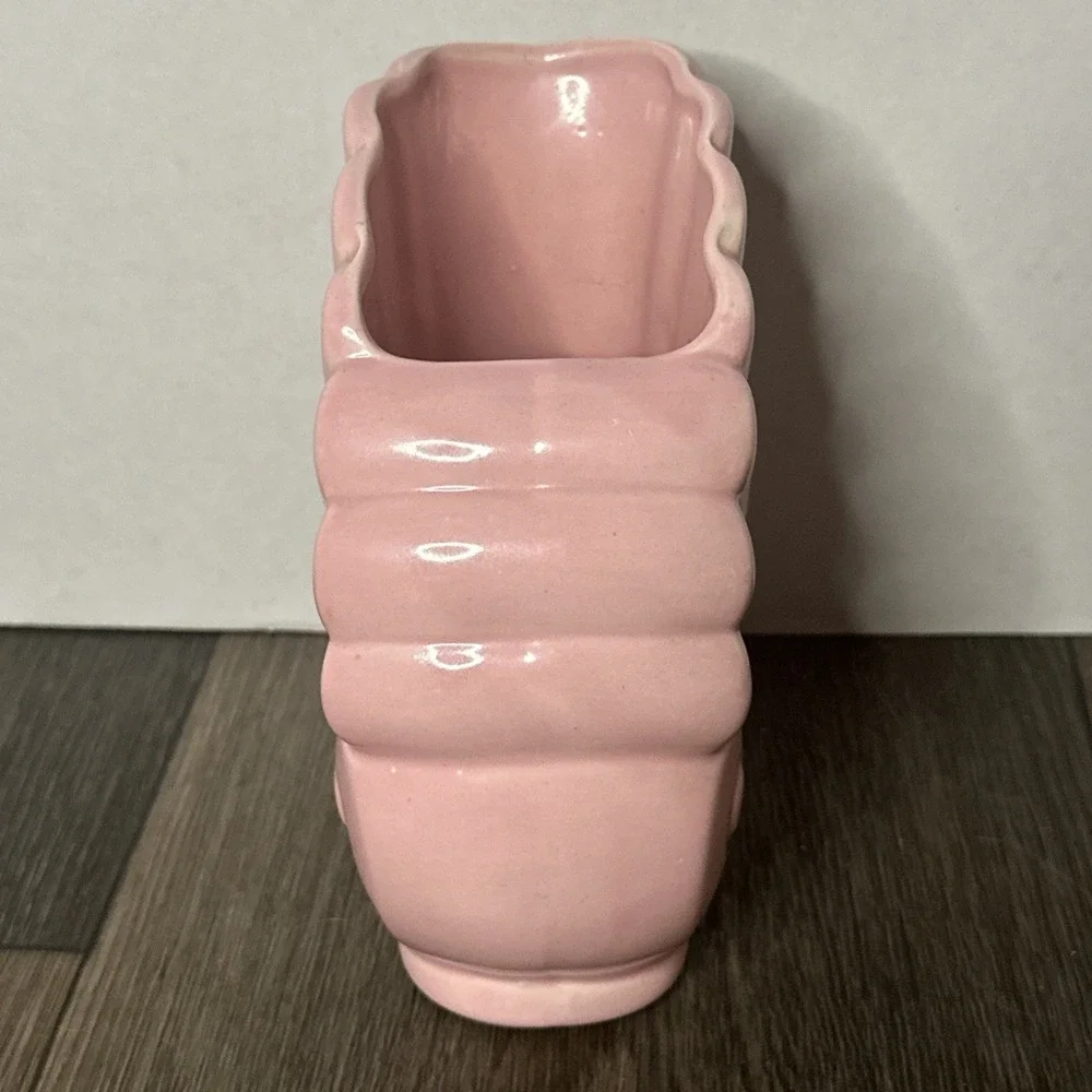 Vtg Pottery Vase Planter Pink Cornucopia Nautilus Shell MCM Art Deco USA